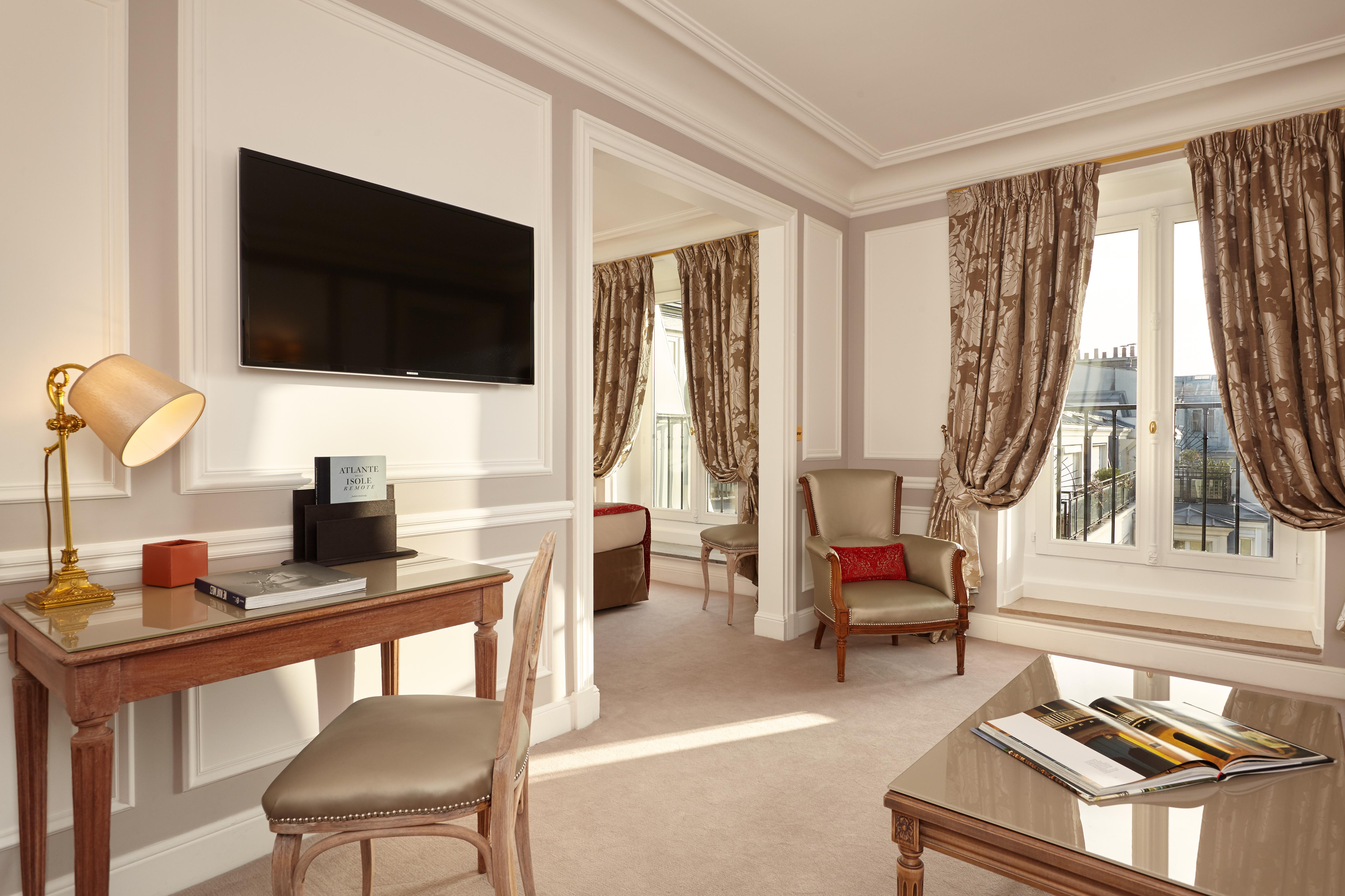 Hotel Regina Louvre Paris Ngoại thất bức ảnh Suite