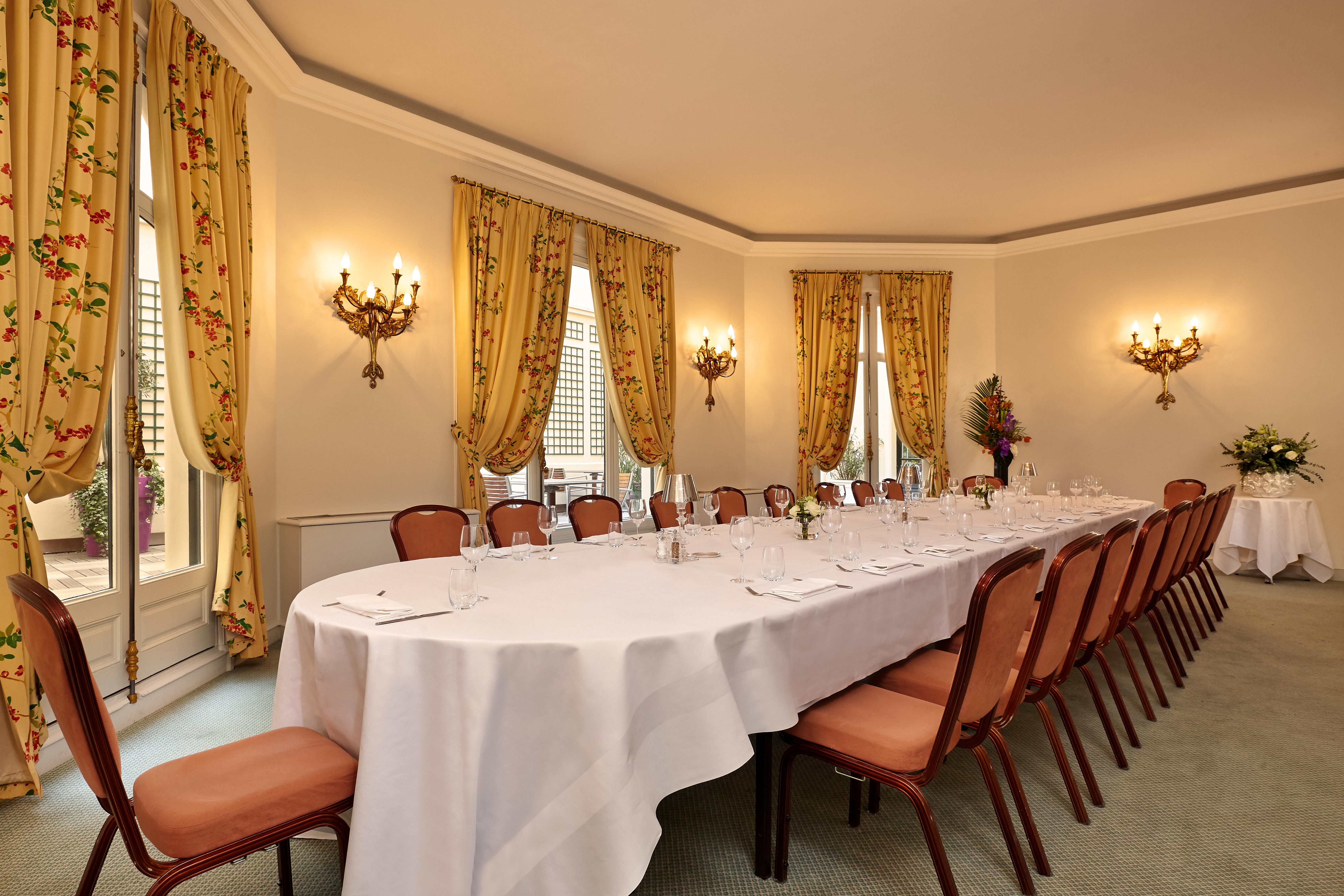 Hotel Regina Louvre Paris Ngoại thất bức ảnh The Long Room