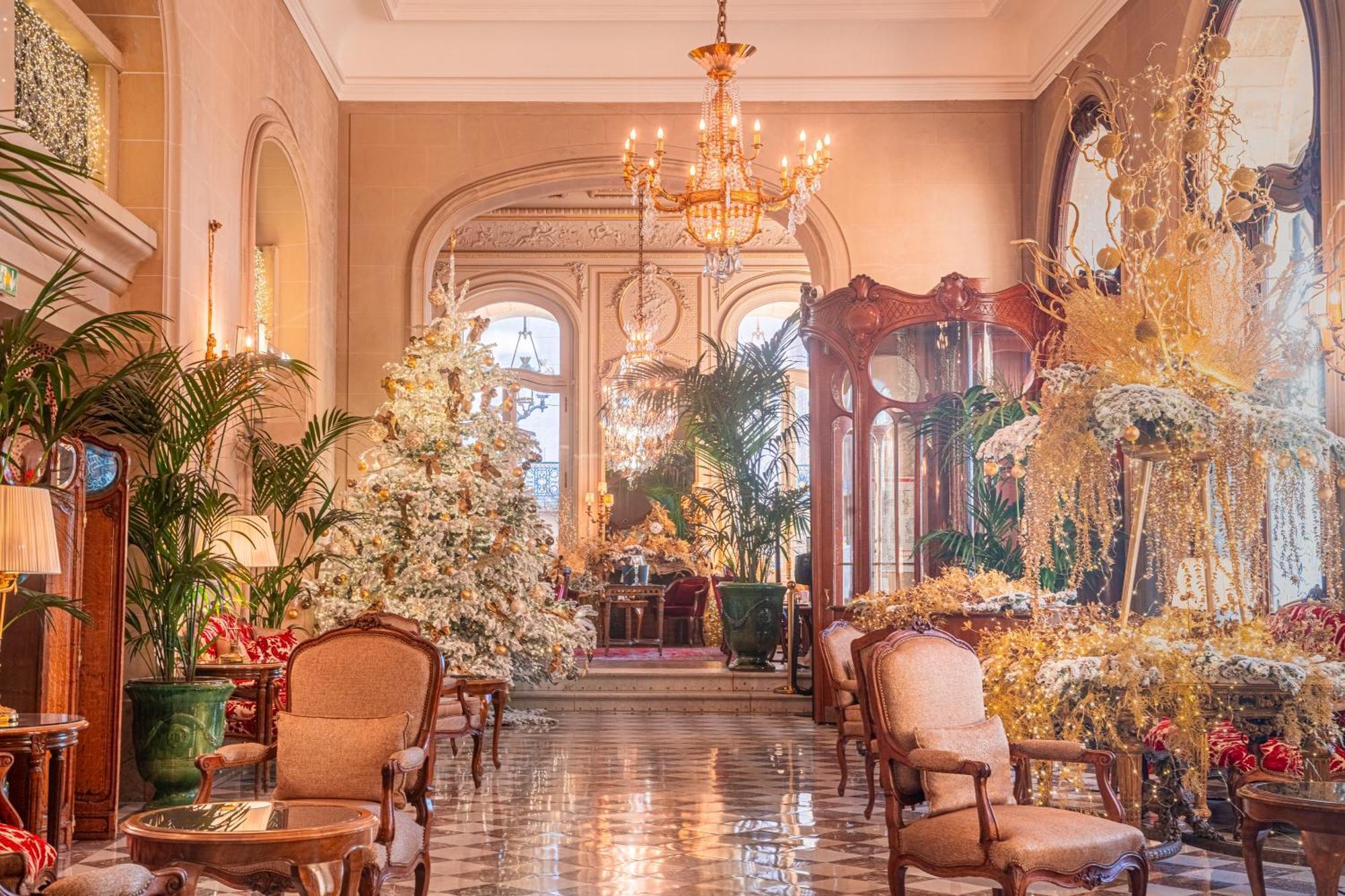 Hotel Regina Louvre Paris Ngoại thất bức ảnh The lobby of the Pierre Hotel