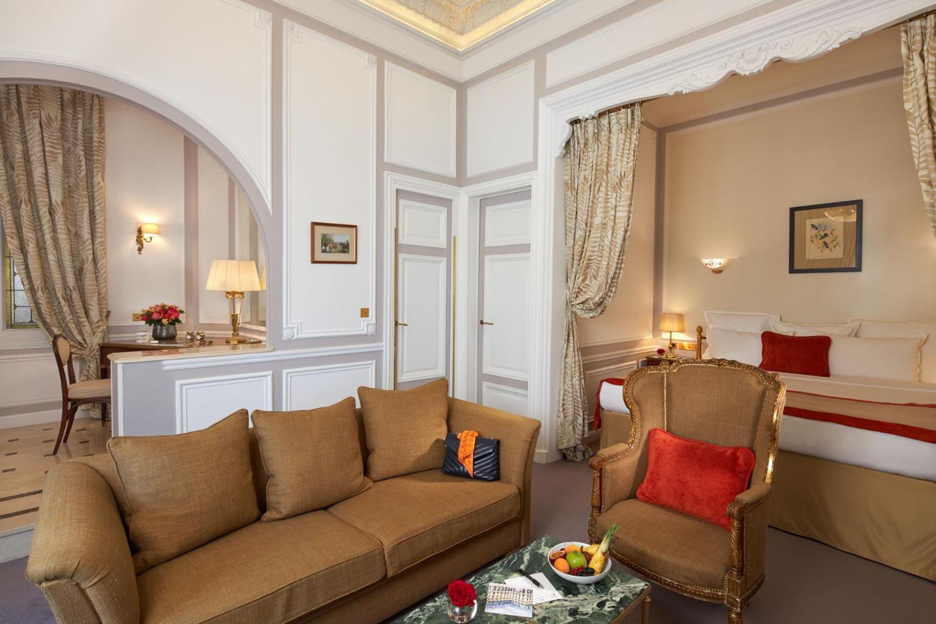 Hotel Regina Louvre Paris Ngoại thất bức ảnh Suite at the Hotel de Crillon